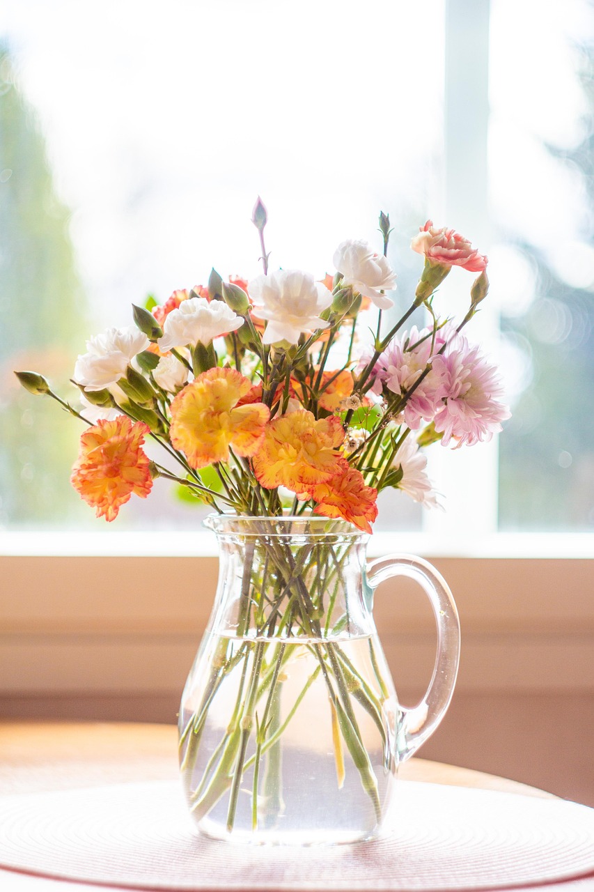 AVM Glass workshop and handcrafted glassware, image 2